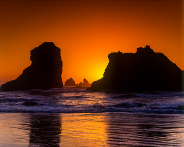 AM-LA-005 Sun Setting Behind Sea Stacks, Bandon Beach, Oregon
