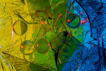 LE-VID-20&nbsp;&nbsp;&nbsp;&nbsp;&nbsp;&nbsp;&nbsp;&nbsp; Vidrio - Broken Glass and Marbles